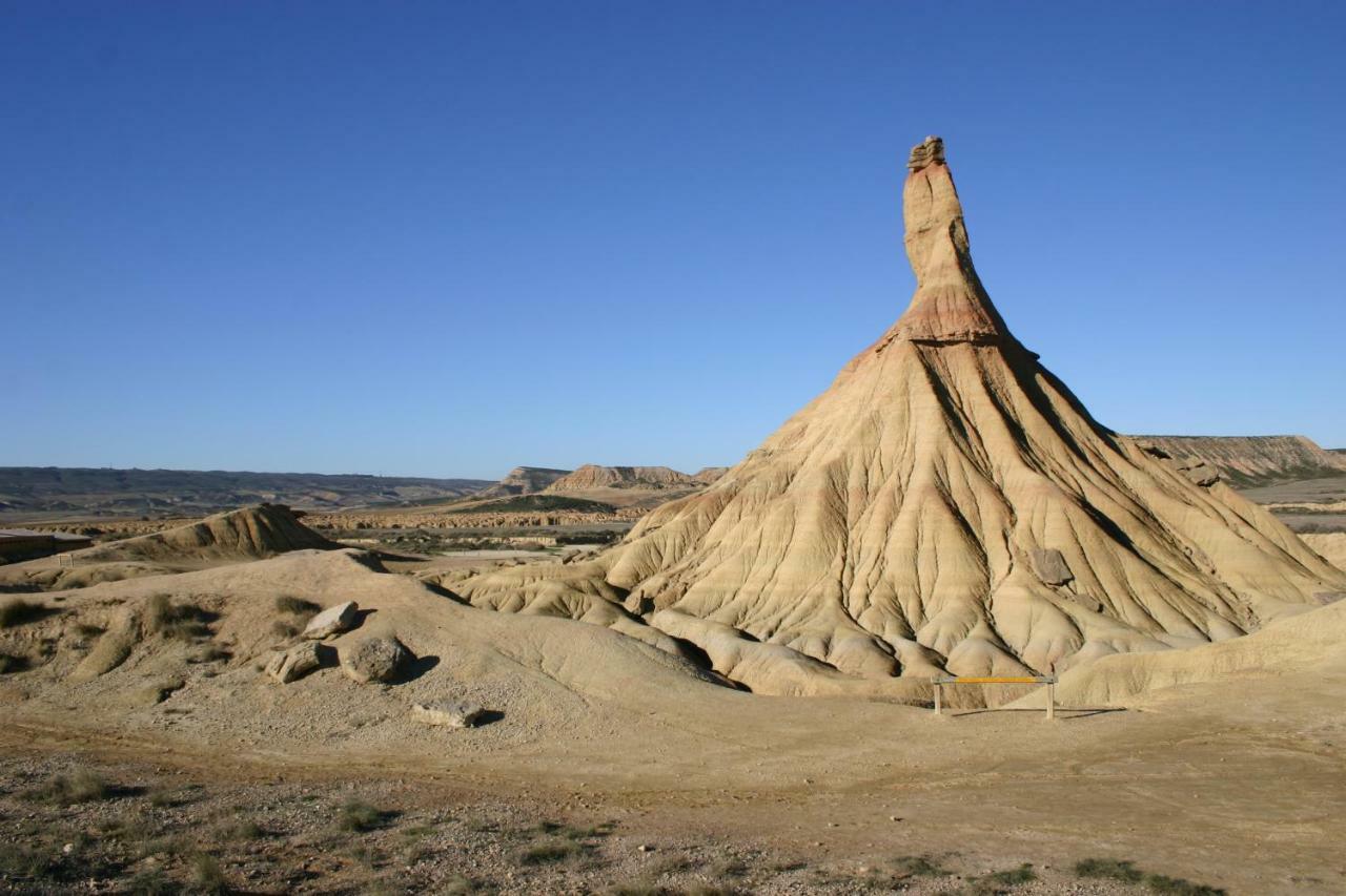 Apartamento Turistico “El Yugo” Arguedas Bagian luar foto